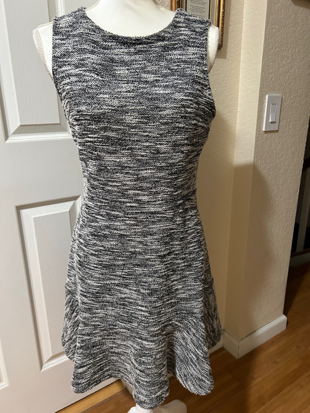 GAP Black & White Marled Sleeveless Knit Midi Dress